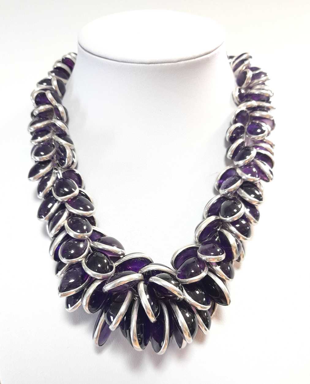 Lot 27 - A contemporary amethyst statement necklace,