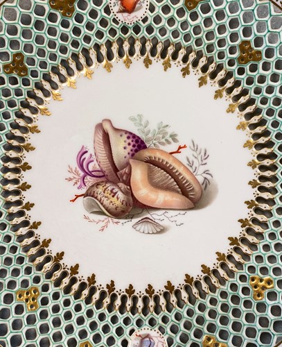 Lot 293 - A Royal Worcester Kerr & Binns cabinet plate, in the manner of George Owen