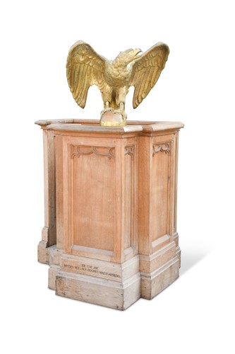 Lot 113 - A Robert 'Mouseman' Thompson oak pulpit