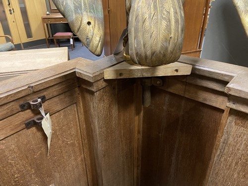 Lot 113 - A Robert 'Mouseman' Thompson oak pulpit