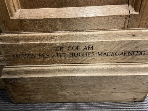 Lot 113 - A Robert 'Mouseman' Thompson oak pulpit