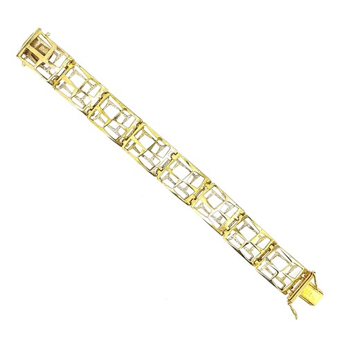 Lot 81 - A 9ct gold lattice style bracelet