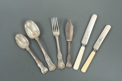 Lot 394 - A 35 piece set of George V silver flatware with 36 additions