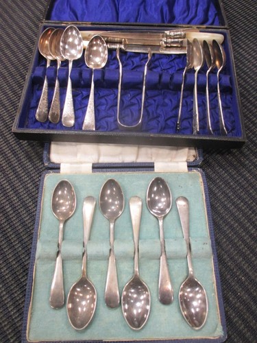 Lot 200 - A silver plated tantalus together with a...