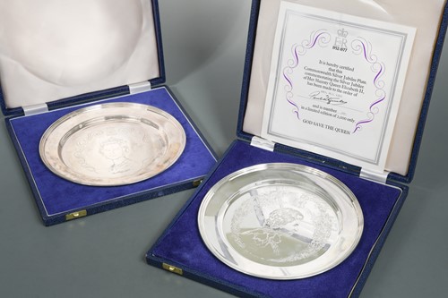Lot 413 - Two 20th century silver commemorative plates