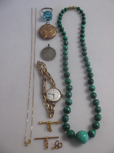 Lot 156 - A lady's 9ct gold wristwatch on a 9ct...