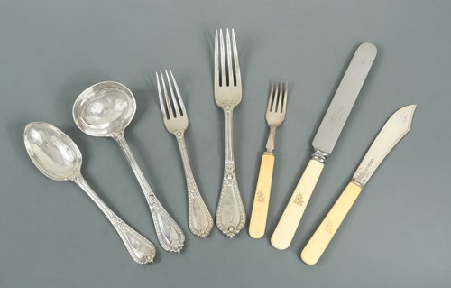 Lot 375 - A 24 piece set of Victorian silver flatware with 42 additions