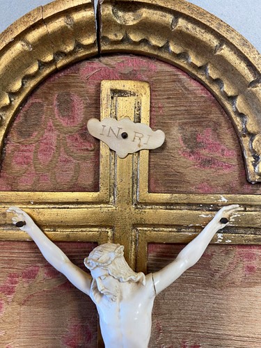Lot 190 - Two ivory Corpus Christie, 19th century