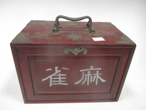 Lot 60 - A mah-jongg set, original box