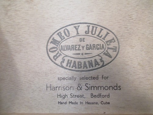 Lot 45 - A collection of Cuban cigars in three boxes...
