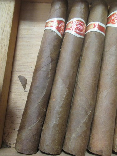 Lot 45 - A collection of Cuban cigars in three boxes...