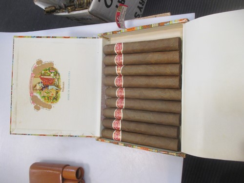 Lot 45 - A collection of Cuban cigars in three boxes...