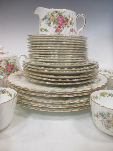 Lot 5 - Mintons Lorraine dinner and tea service