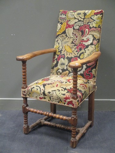 Lot 440 - A 17th century style throne type open armchair...