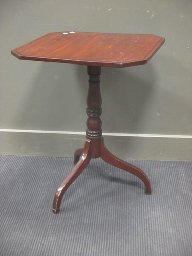 Lot 417 - A Regency mahogany table on tripod legs 69.5 x...