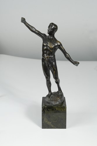 Lot 21 - Julius Schmidt-Felling (German, 1835-1920), a bronze model of an athlete