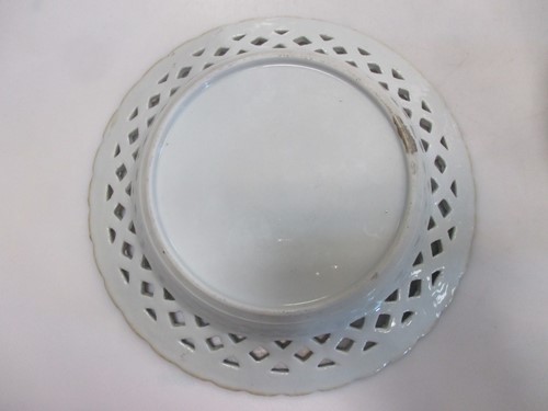 Lot 41 - An 18th century Chinese famille rose pierced...