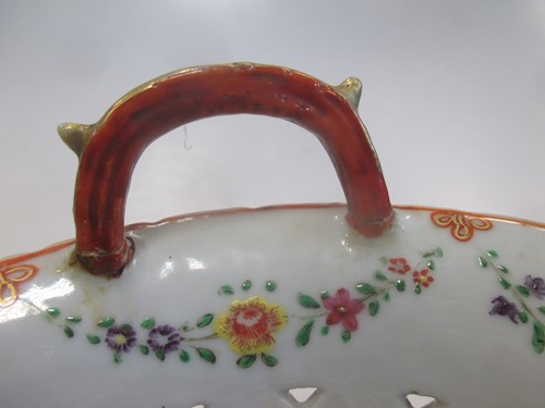 Lot 41 - An 18th century Chinese famille rose pierced...