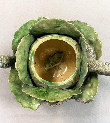 Lot 208 - A Jose Cunha Portuguese Palissy part tea service