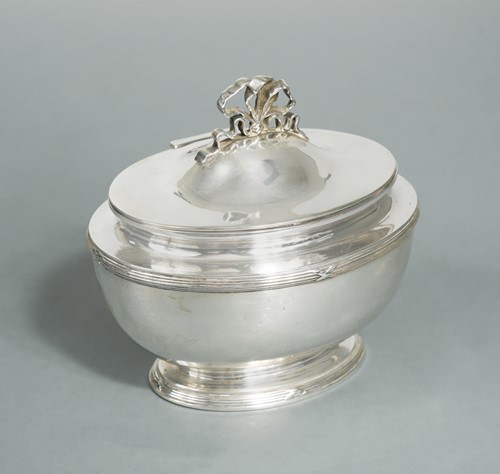 Lot 373 - A late 19th century Austro-Hungarian Empire metalwares silver tea caddy