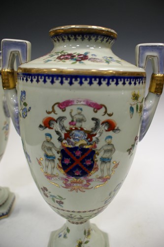 Lot 9 - A pair of Samson porcelain armorial vases,...