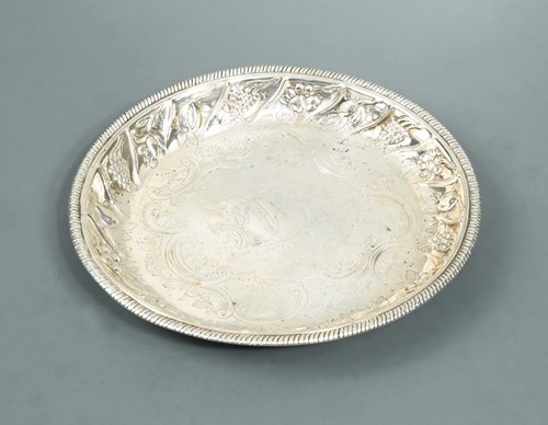 Lot 495 - Dublin - A George I dish with later decoration