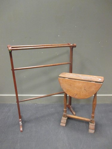 Lot 320 - A small oak drop leaf table, 54 x 47cms, and a...