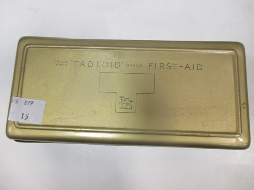Lot 140 - A Princess Mary Christmas 1914 gift box with...