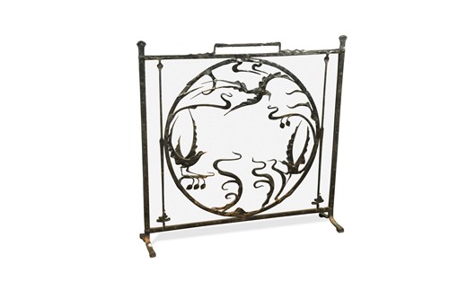 Lot 158 - An early 20th century wrought iron fire screen