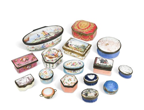 Lot 555 - A collection of sixteen English and French enamel snuff boxes and patch boxes