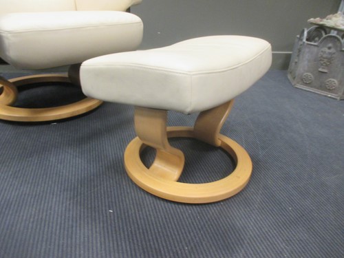 Lot 361 - An EKORNES "stressless" leather recliner with...
