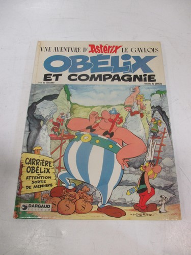 Lot 514 - A box of Asterix stories in French, published...