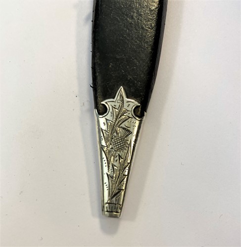 Lot 324 - A George V silver mounted  Sgian Dubh