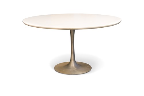 Lot 193 - Maurice Burke for Arkana, a Tulip dining table