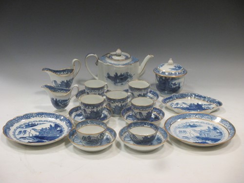 Lot 29 - A collection of Newhall 'Twisted Tree' pattern...