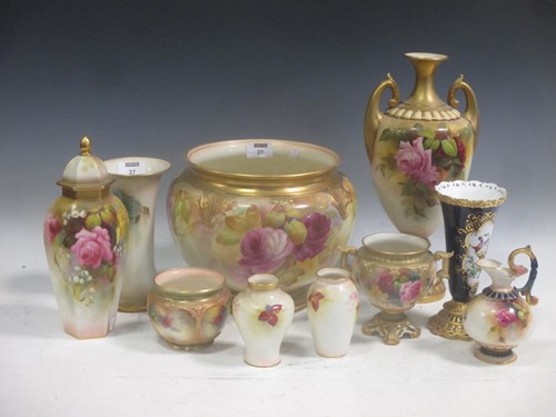 Lot 27 - A collection of Royal Worcester and similar...