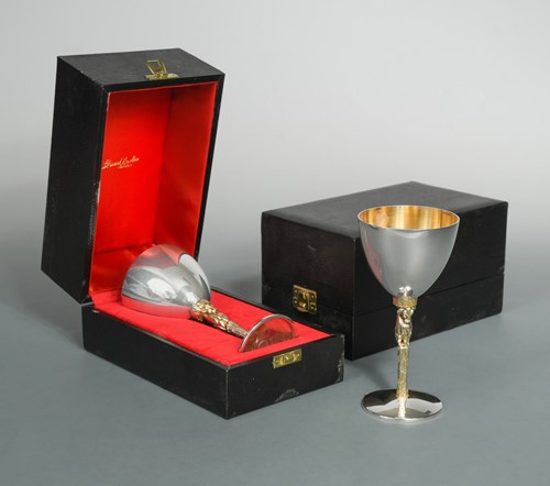 Lot 467 - A pair of 20th century parcel gilt silver wine goblets, mark of Stuart Devlin