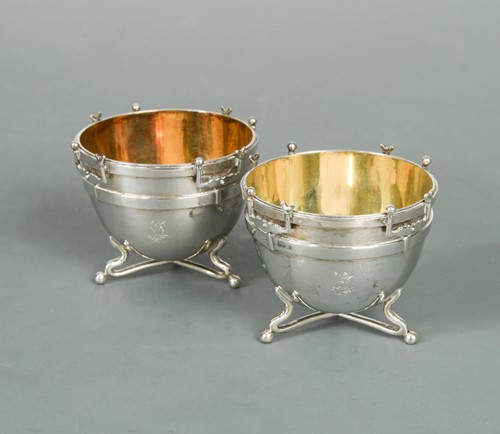 Lot 422 - A pair of Victorian silver novelty salts modelled as a pair of kettle drums