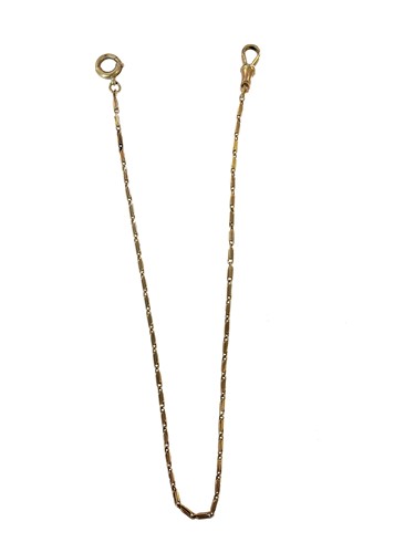 Lot 293 - A watch chain of slender links