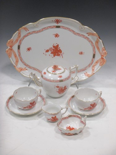 Lot 28 - A Herend tea service