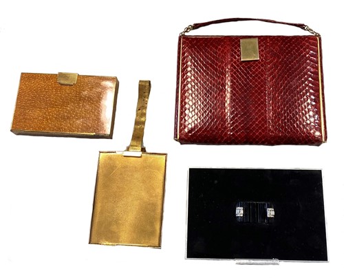 Lot 347 - A collection of four early to mid-20th century nécessaires