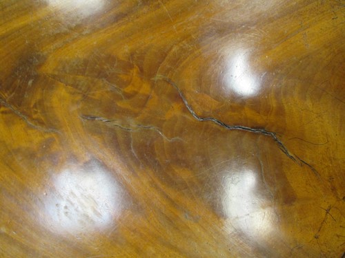 Lot 301 - A small Victorian circular pedistal table 70 x...
