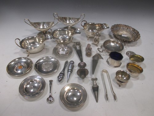 Lot 187 - A collection of silverware including...