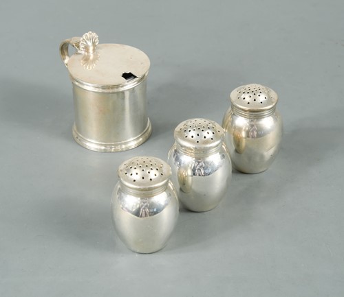 Lot 493 - Edinburgh - Four George V silver condiments