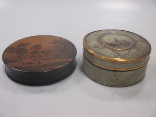 Lot 76 - An 18th century tortoiseshell and banded snuff...