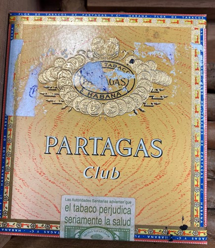 Lot 121 - A wooden table cigar box (NOT a humidor),...