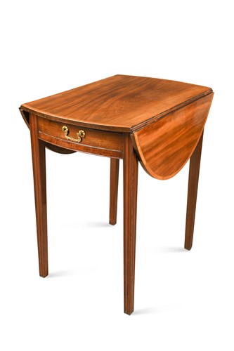 Lot 491 - A George III mahogany pembroke table