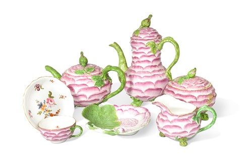 Lot 433 - A Meissen rose petal moulded part tea and coffee service