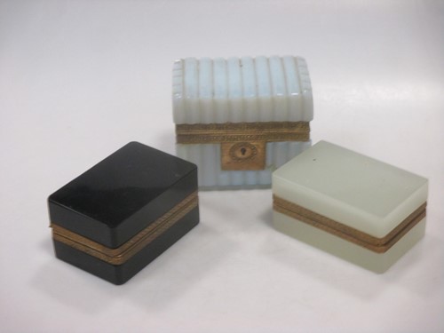 Lot 15 - A French 19th century opaline glass and gilt...