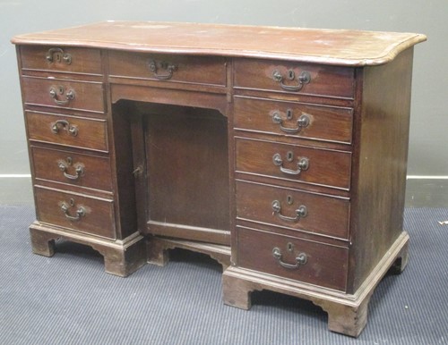 Lot 377 - A 19th century mahogany and crossbanded...